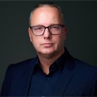 300+ "Moons" profiles