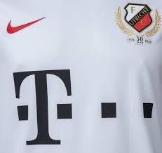 Het laatste fc utrecht nieuws, de uitslagen, het programma, de topscorers en natuurlijk de transfergeruchten: New Fc Utrecht Home Kit 2020 21 T Mobile Replaces Zorg Van De Zaak As Shirt Sponsor Football Kit News