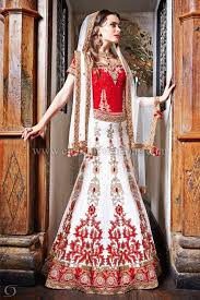 Pin By Nadira Merali On Wedding Bridal Wear Jewelry Shoes Indian Bridal Dress Asian Bridal Wear Indian Bridal Outfits