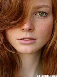 Several sources estimate that 2% of the world's population comprises people with green eyes. Green Eyed Ginger Beautiful Red Hair Beauty Eternal Red Hair Green Eyes