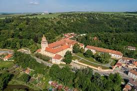 Chátrající renesanční zámek v moravském krumlově. Ubytovani Zamek Moravsky Krumlov