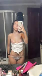 Nayimtnez - uncensored photos on EroMe now