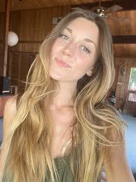 Shannon Kiley's Instagram, Twitter & Facebook