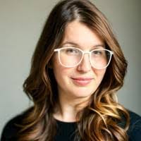 Amy Kohl's Instagram, Twitter & Facebook