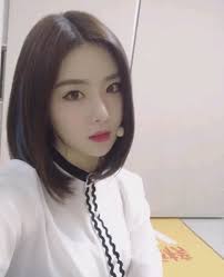 브레이브걸스 소속사에 대한 직원의 평가. ì˜ˆì „ì— ì•„ì´ë¦° ë‹¨ë°œì§¤ë¡œ ì•Œë ¤ì¡Œë˜ ë¸Œë ˆì´ë¸Œ ê±¸ìŠ¤ ìœ ë‚˜ ì…€ì¹´ ë„¤ëª¨íŒ