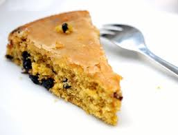 Gateau Aux Carottes Noix De Coco Et Raisins De Corinthe Glacage Leger A L Orange Food Desserts My Favorite Food