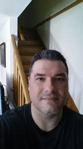 Shannon Macri's Instagram, Twitter & Facebook