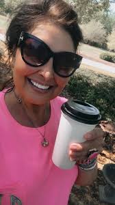 HAPPY MONDAY ENJOY THIS BEAUTIFUL BLESSED DAY 😊