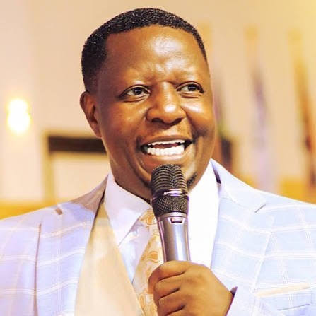 🚨 BREAKING NEWS : Church Building Linked to Pastor Ronnie Makabai Collapses  in Wakiso, Over 10 Injured More than 10 people have reportedly been injured  after a church building linked to city pastor
