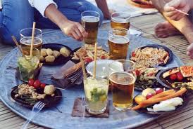 Their absolutely massive aperitivo buffet attracts a huge number of students looking for a cheap meal, as well as a crowd of older types looking for a lively atmosphere. Did You Say Aperitivo Italy Rome Tour