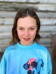 Lola Lambert's Instagram, Twitter & Facebook