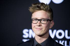 Jordan Garber (@IceWolf_6996)