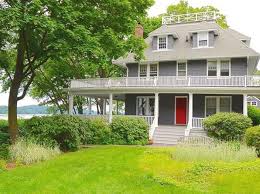 295 Single Family Homes For Sale View Pictures Of Homes Review Sales History And Use Our Detailed Filters To Find The Per House Styles House Home And Family