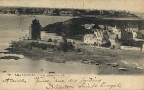 Saint Malo 1900 La Cite D Aleth Https Www Facebook Com Archivesmunicipalesdesaintmalo Saint Malo Bretagne France Saint