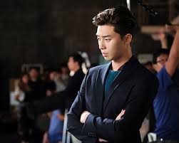 Park seo joon, born park yong gyu, is a south korean actor under awesome entertainment who made his debut in 2011 by appearing in the music his breakout roles came in 2015 with the dramas kill me, heal me, she was pretty (2015), hwarang: Park Seo Joon S Initial She Was Pretty Stills Seo Joon Park Seo Jun Kdrama Actors