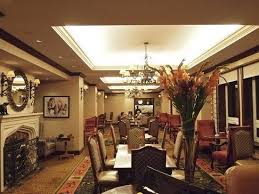 Gold Floor Lounge Picture Of Fairmont Chateau Lake Louise Tripadvisor