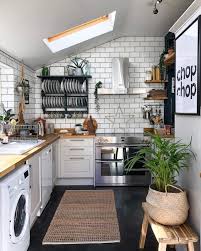 10 amazing white country kitchens