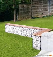 It boasts a rope design that will add the finishing touches to your borders and it is sure to catch everyone's eye. 66 Creative Garden Edging Ideas To Set Your Garden Apart