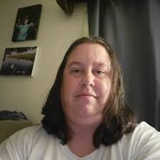 Shannon Dugdale's Instagram, Twitter & Facebook