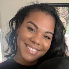 Danielle Sylvester's Instagram, Twitter & Facebook