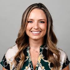 Shannon Graham's Instagram, Twitter & Facebook