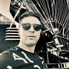 Alexander Ben's Instagram, Twitter & Facebook