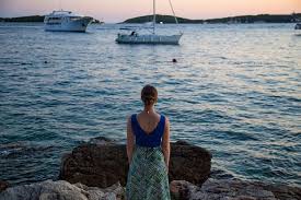 what does it mean to dream about a ship?