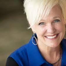 Peggy Easterwood's Instagram, Twitter & Facebook