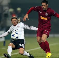 Uefa works to promote, protect and develop european football across its 55 member associations and organises some of the world's most famous football acs campionii fc arges. Gomez Gala Startrekord Fur Die Bayern Dank Erfolg Bei Cfr Cluj Bilder Fotos Welt