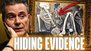 The story's always the same—someone desecrates a Native American burial  mound, finds giant bones, calls the Smithsonian, they take the bones, and  they disappear. Over a thousand of these discoveries were reported