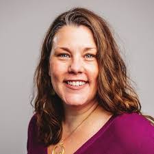 Susan Giroux's Instagram, Twitter & Facebook