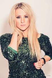 Emerald Green Sequin Dress Blonde Sequins Makeup Green Sequin Dress Sequin Dress Green Sequins