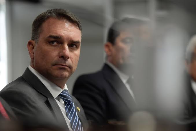 PP e União decidem pela neutralidade e ficam de fora do palanque de Flávio  | Blogs | CNN Brasil