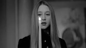 You can choose the most popular free coming to america gifs to your phone or computer. Animated Gif About Gif In American Horror Story By Lonely Potato