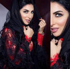 زينب العسكري كشفت عن سبب تسميتها لبناتها الثلاثة باسماء الزين، والحلا، والغلا لترد على الاتهامات التي تعرضت لها من قبل بعض متابعيها بسبب أسماء بناتها. Ù‡Ù„ ØªØªØ°ÙƒØ±ÙˆÙ† Ø§Ù„ÙÙ†Ø§Ù†Ø© Ø²ÙŠÙ†Ø¨ Ø§Ù„Ø¹Ø³ÙƒØ±ÙŠ Ù‡Ø°Ù‡ Ø§Ø®Ø± ØµÙˆØ±Ù‡Ø§ Ù…Ø¬Ù„Ø© Ù‡ÙŠ