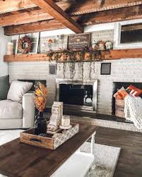 Get free shipping on qualified farmhouse coffee tables or buy online pick up in store today in the furniture department. 33 Fantastic Ideas To Cozy Your Home With Farmhouse Fall Decor