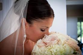 About Laurie Marshall Flowers