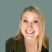 Shana Jacobs's Instagram, Twitter & Facebook