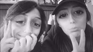 emily blanchfield (@emilyblancfield)