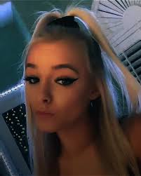 Zoe Laverne Glow House