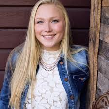 Heidi Casper's Instagram, Twitter & Facebook