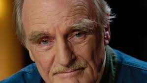 La muerte de Jean Raspail y su "Desembarco". Juan José Coca