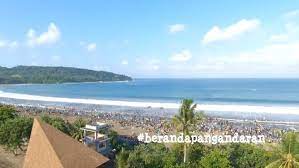 Pantai pangandaran merupakan pantai yang paling ramai dan tujuan wisata terpopuler ketika berkunjung ke pangandaran. Lu Bb7jpkhmgem