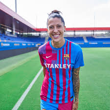 Barcelona will reportedly wear a special new kit in the champions league next season and the first images of what it. B R Football On Twitter The 2021 22 Barcelona Jersey Is Revealed