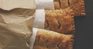 Add in the water, brown sugar and cinnamon powder. Mcdonalds Apple Pie Recipe The Secret Reason They Re So Good Thrillist