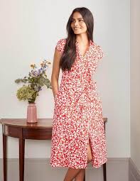 The brand appeared in the indian market in the year 1995. 10 Fair Trade Ethical Fashion Brands That Ship To The Uk In 2021 Cherry Dress Ethical Fashion Fashion