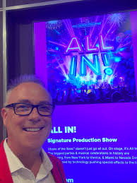 Myself and mark key 2 original cast members