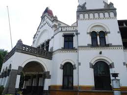 Upload, livestream, and create your own videos, all in hd. Lawang Sewu Bangunan Bersejarah Di Kota Semarang Garnesia Com
