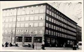 Übersicht der bankfilialen in berlin. Foto Ansichtskarte Postkarte Berlin Wedding Rathaus Akpool De