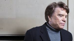 Not only because bernard tapie, as we know, is tired from illness and medical treatment, but also on twitter, one of bernard tapie's sons asked people not to call his father, as the kidnappers have. Symbol Of Evil Tapie Weighs Another Reinvention Financial Times